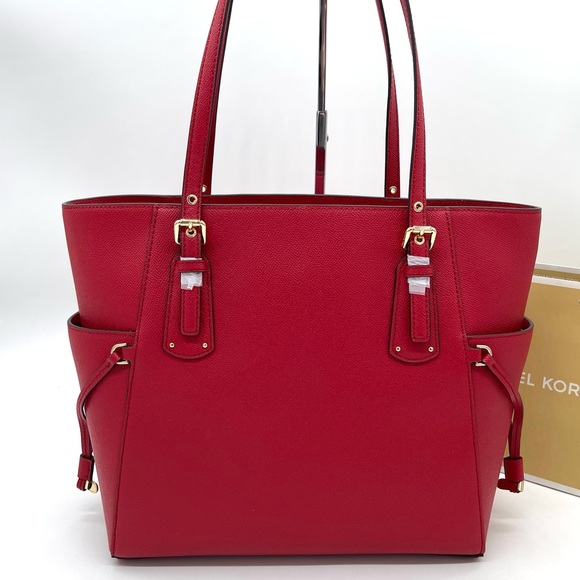 Michael Kors Voyager East Wast Tote Bag - Picture 2 of 14